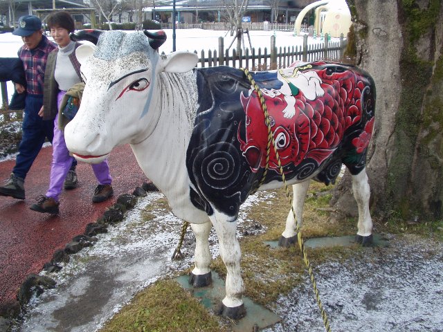 cow-doll_050101_2.jpg 111KB