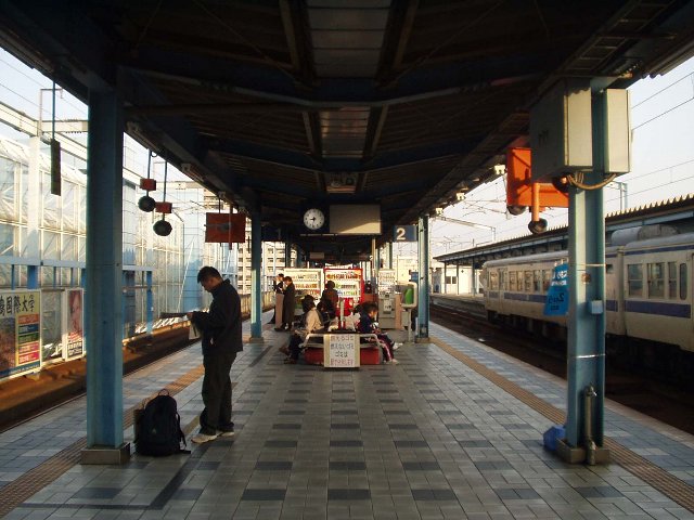 station_050104_miyazaki.jpg 72KB