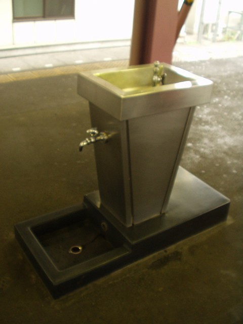 waterwork_narimasustation.jpg 42KB