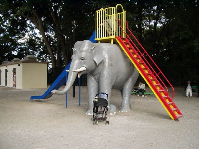 park_elephant.jpg 81KB
