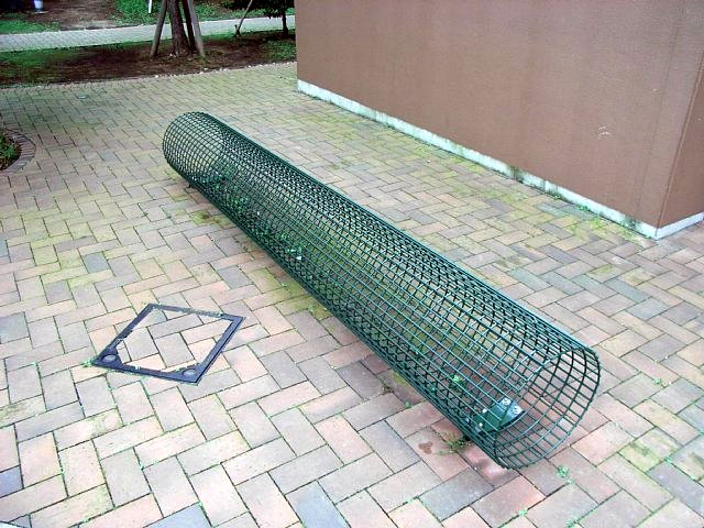 bench.jpg 88KB