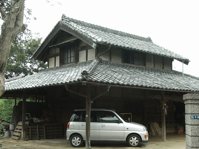 house-1.jpg 76KB
