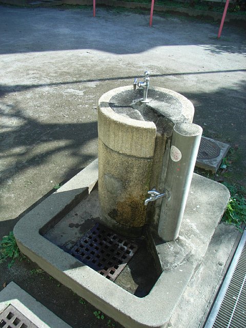 waterwork_002527.jpg 91KB