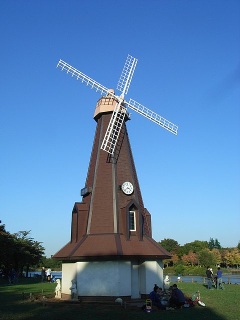 windmill_00.jpg 43KB