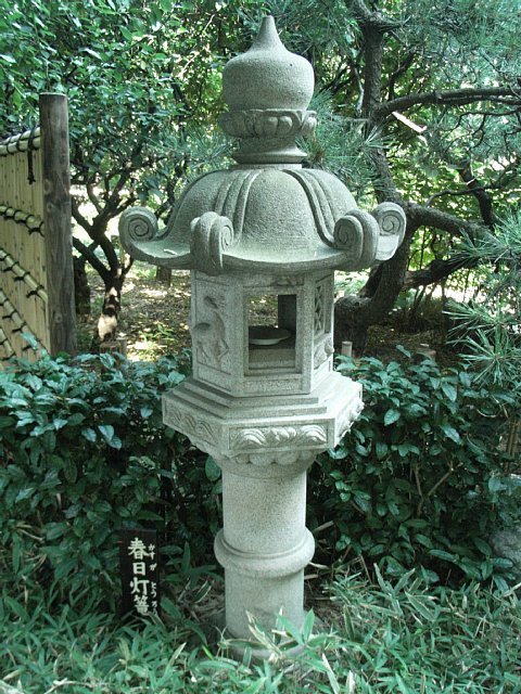 tourou_kasuga.jpg 121KB