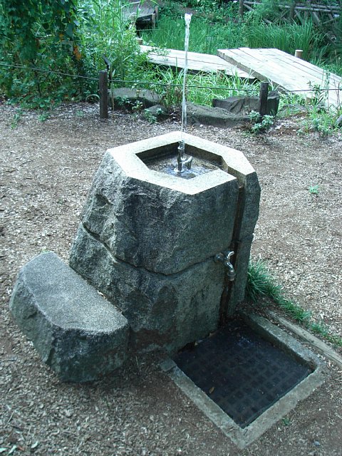 waterwork-3.jpg 124KB