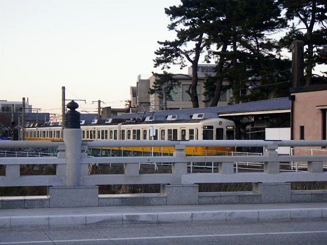 kotoden.jpg 88KB