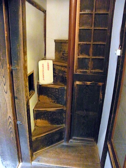 012_kura_03.jpg 87KB