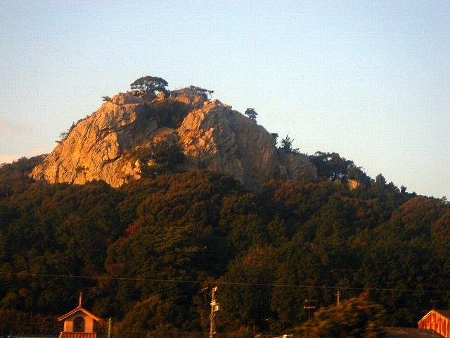 雲谷町の立岩