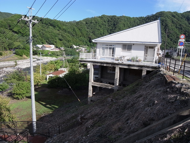 0818_12_minakami.JPG 190KB