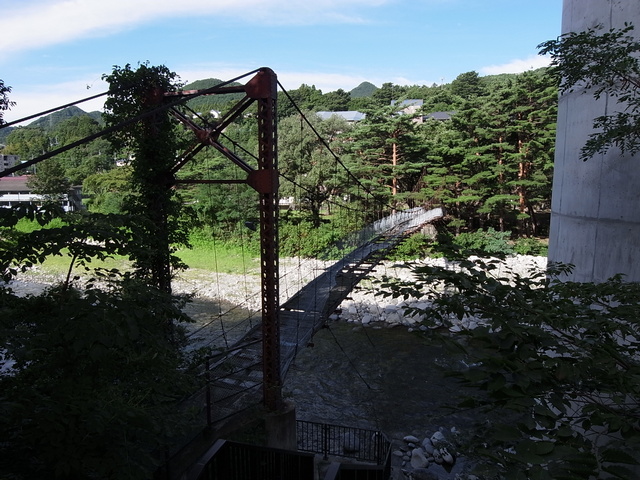 0818_14_minakami_tsuribashi.JPG 196KB