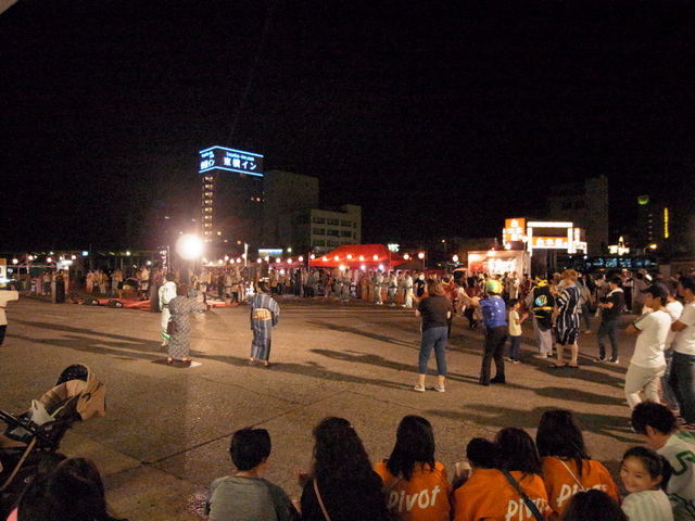 0819_46f_BonDance.JPG 211KB