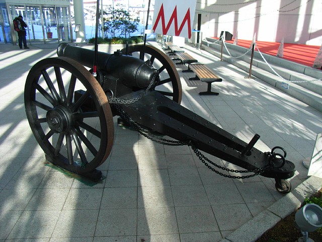 canon_02.jpg 117KB
