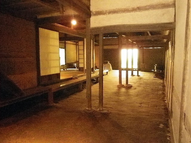 kawasaki-kominkaen_14.jpg 130KB
