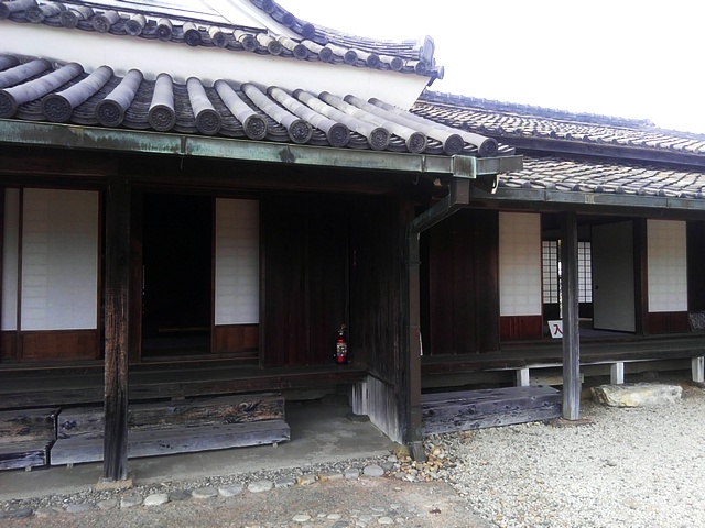 新居関所資料館