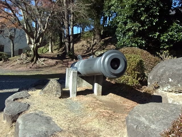  韮山反射炉 　鋳造した大砲 