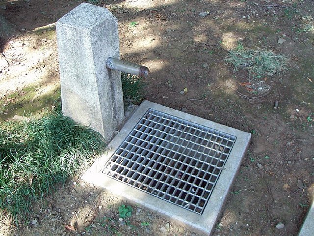 20070606_drainspot.jpg 136KB