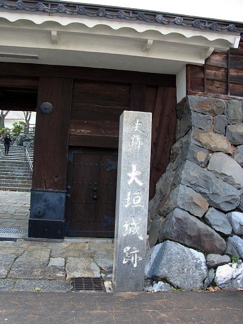 oogaki_castle_05.jpg 92KB