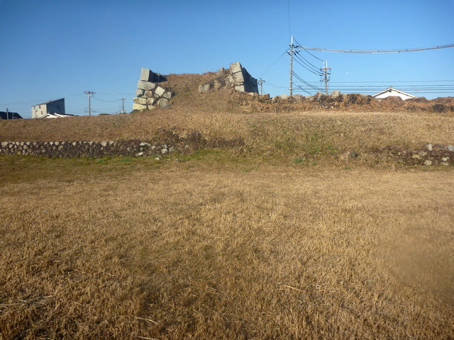 Castle_Akou_22.jpg 238KB
