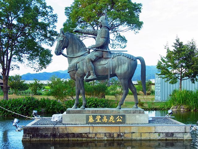 kora_26.jpg 139KB