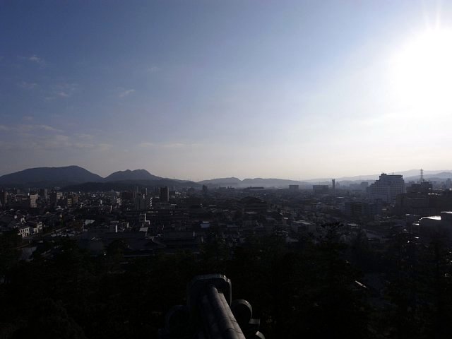松江城 運がいいと大山が見えるらしいが、この日はあいにく