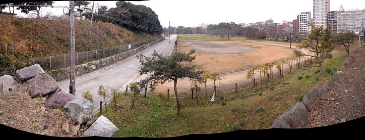 福岡城　伝潮見櫓のある高台から三の丸方向
