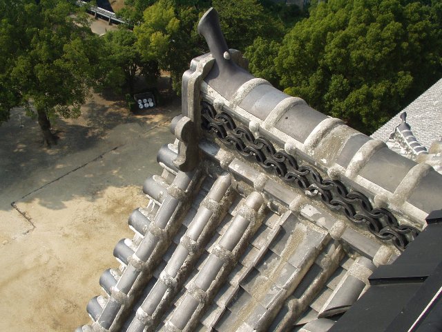 castle_01.jpg 92KB