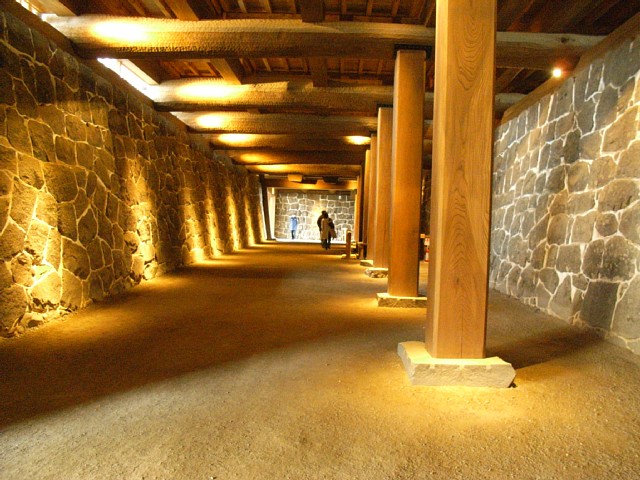 kumamoto_castle_04.jpg 113KB