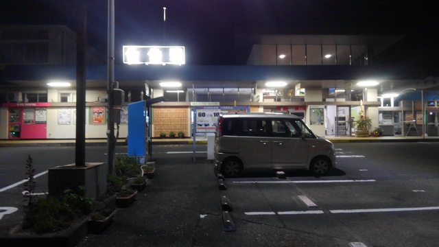 朝の佐伯駅