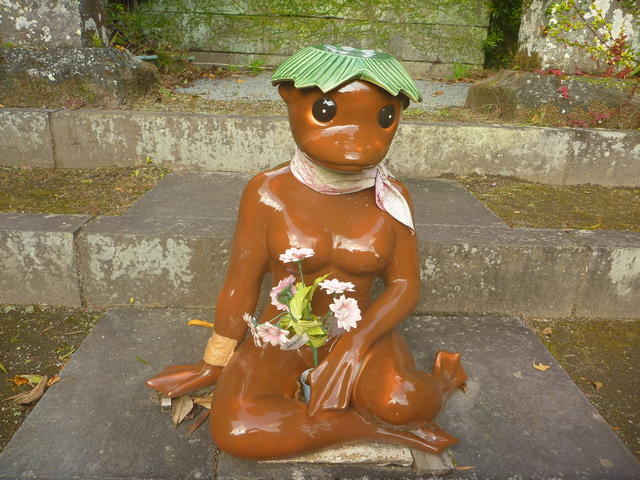 女カッパのオブジェ